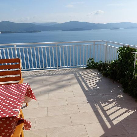 Апартаменты Bella Vista Комарна Экстерьер фото